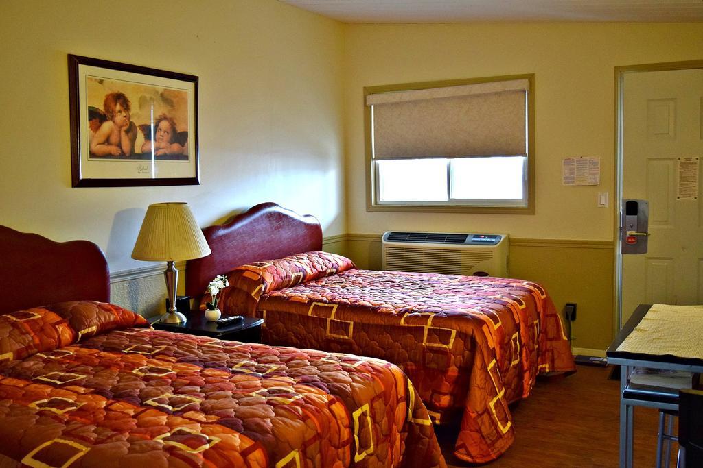 Centre Suite Inns Motel Bonnyville Habitación foto