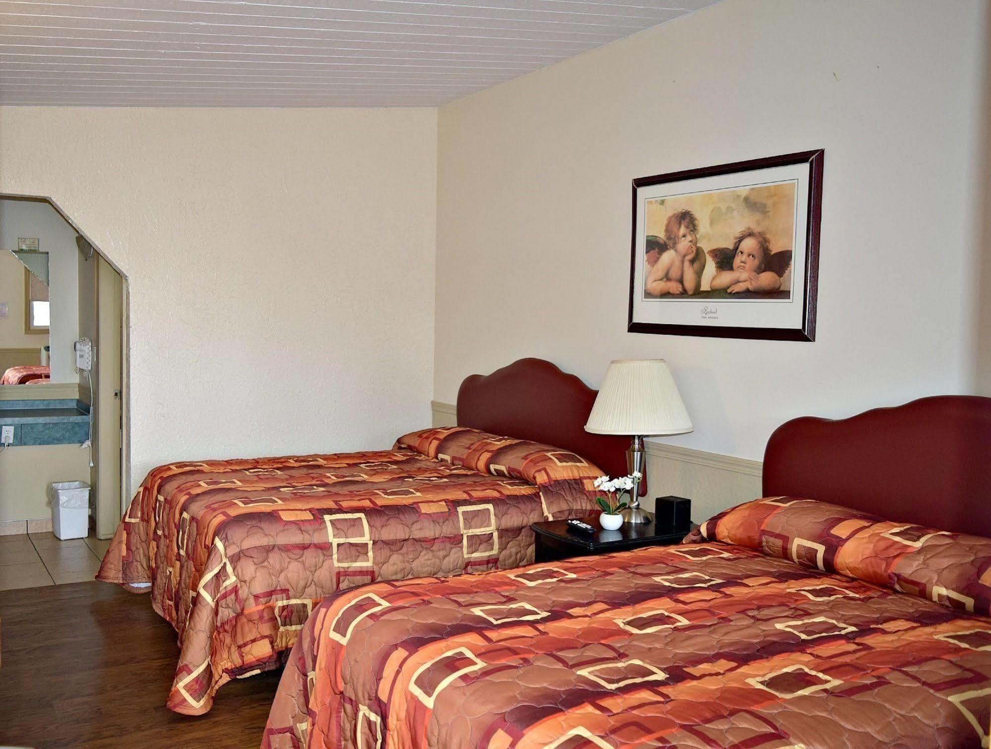 Centre Suite Inns Motel Bonnyville Exterior foto